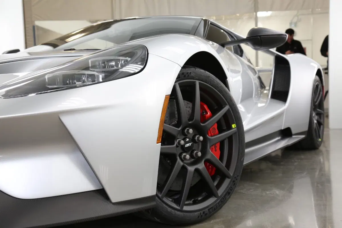 Ford GT Competition Series, la GT in versione “light” (7)