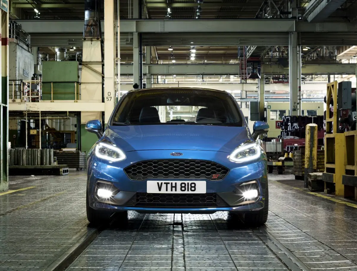 Ford Fiesta ST 2017: 3 cilindri da 200 CV! (3)