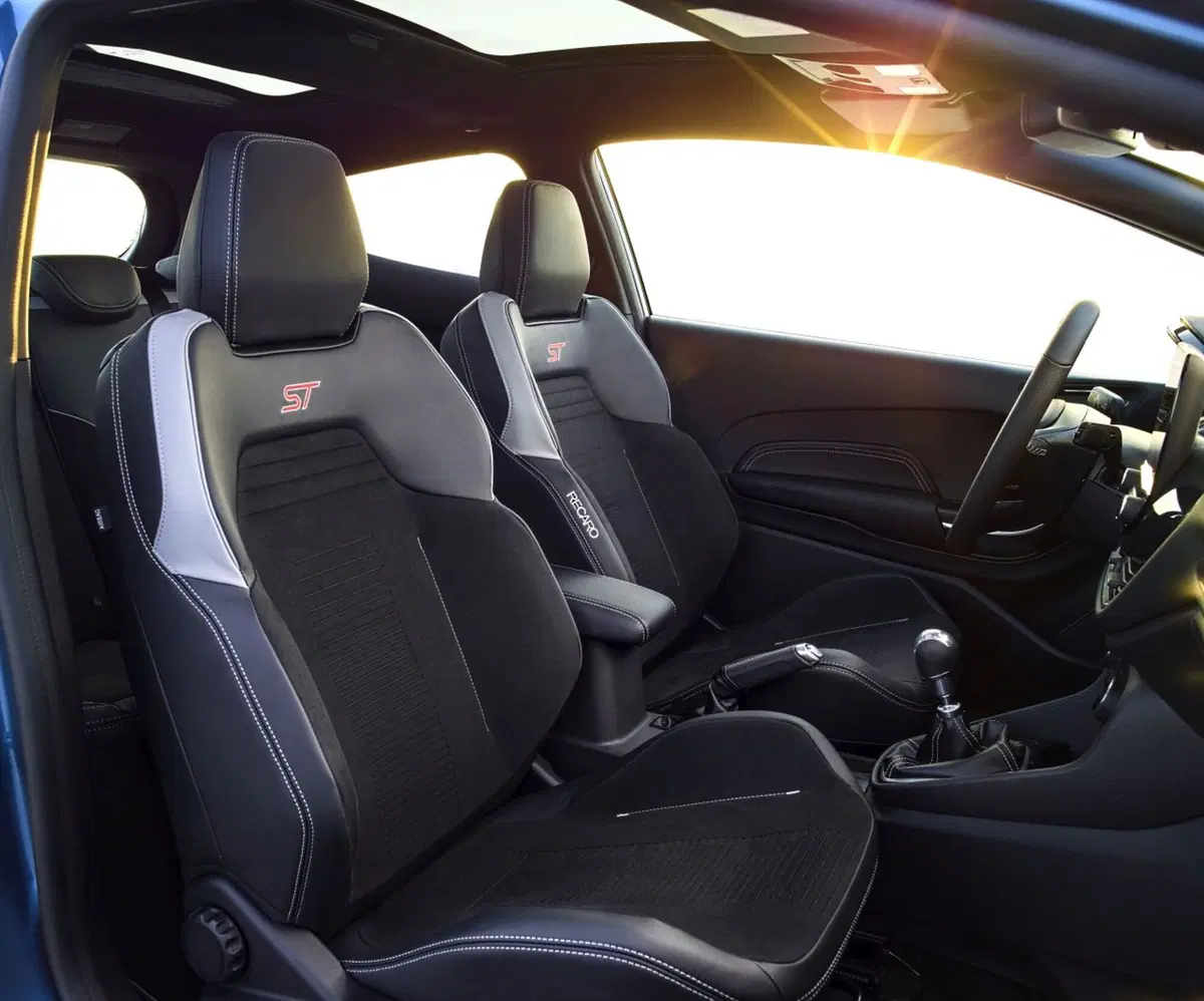 Ford Fiesta ST 2017: 3 cilindri da 200 CV! (8)