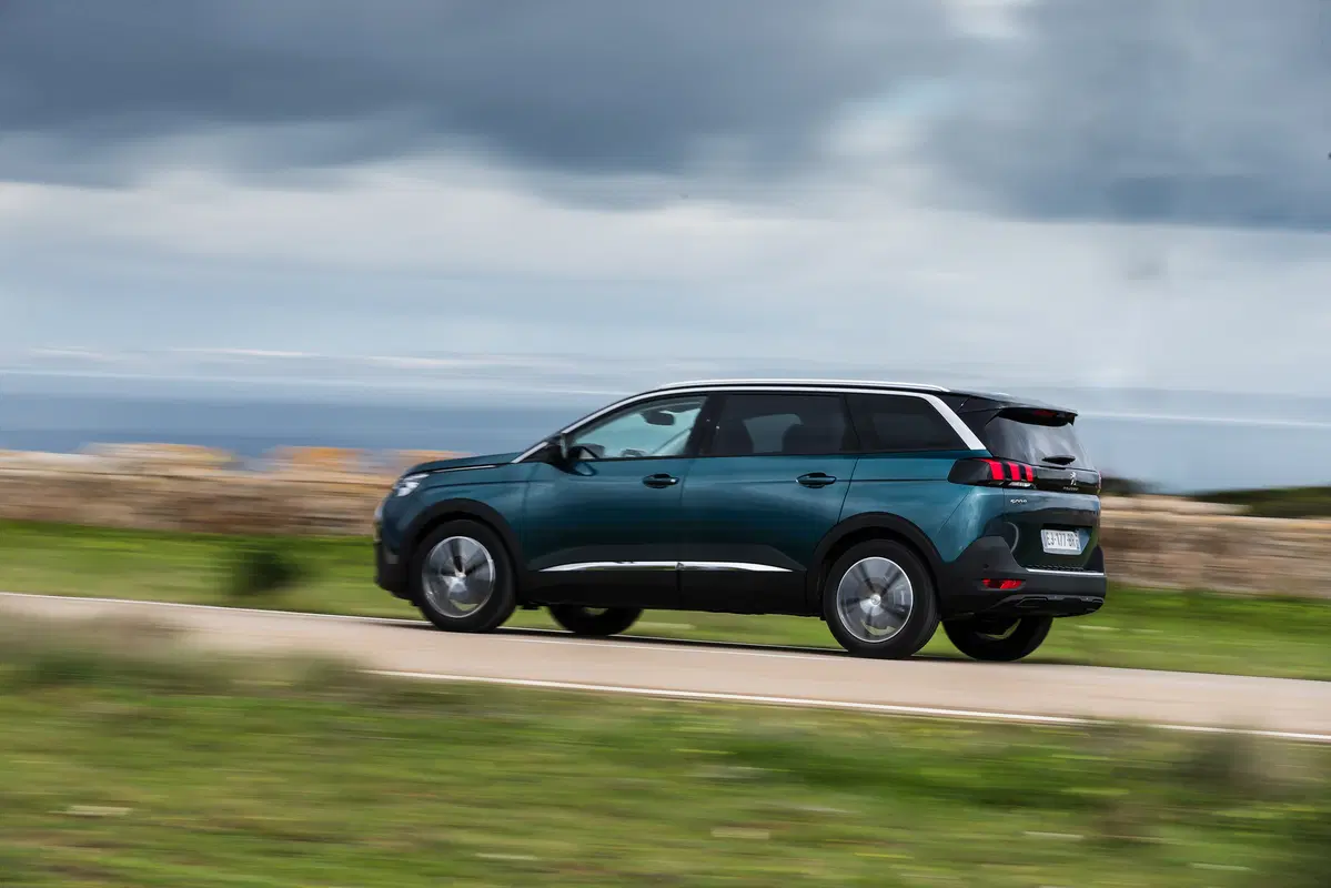 Peugeot 5008 [Video primo test]