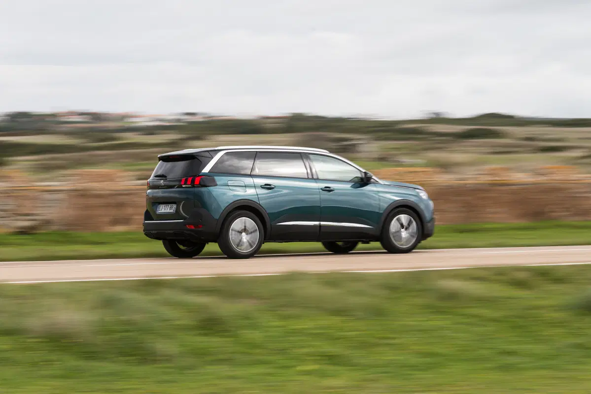 Peugeot 5008 [Video primo test] (3)