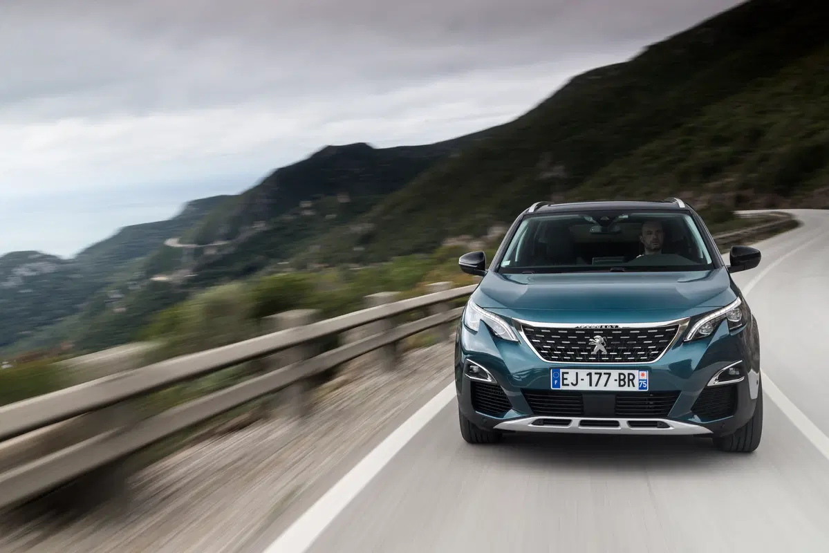 Peugeot 5008 [Video primo test] (22)