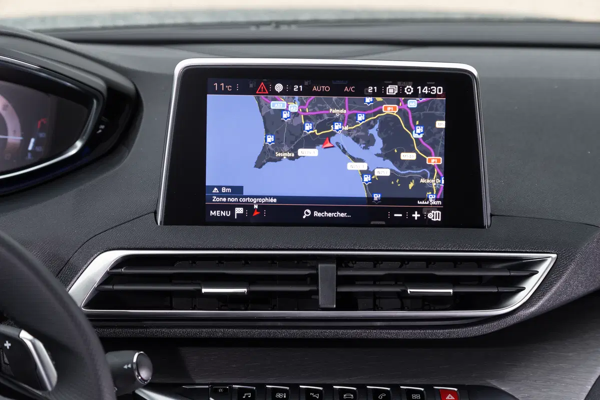 Peugeot 5008 [Video primo test] (32)