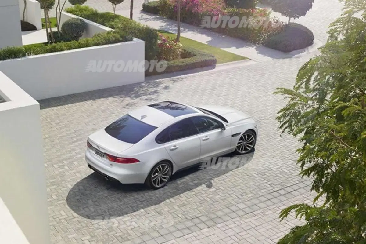 Nuova Jaguar XF: un cuore in alluminio. Tutti i dettagli (9)
