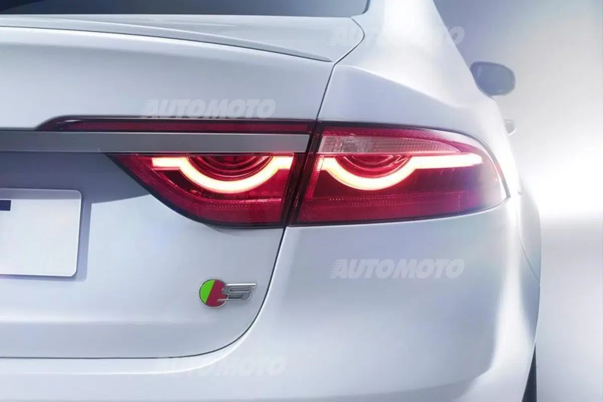 Nuova Jaguar XF: un cuore in alluminio. Tutti i dettagli (16)