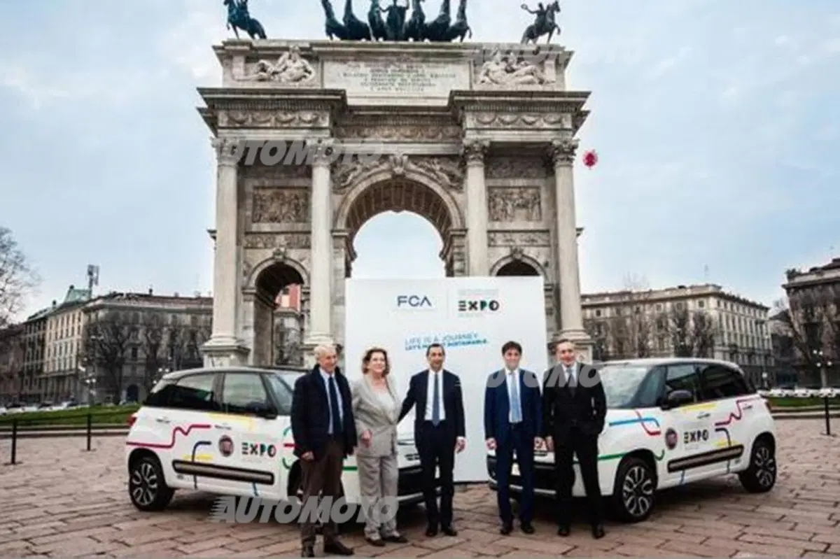 La carica delle 105 FCA a Expo 2015 (2)