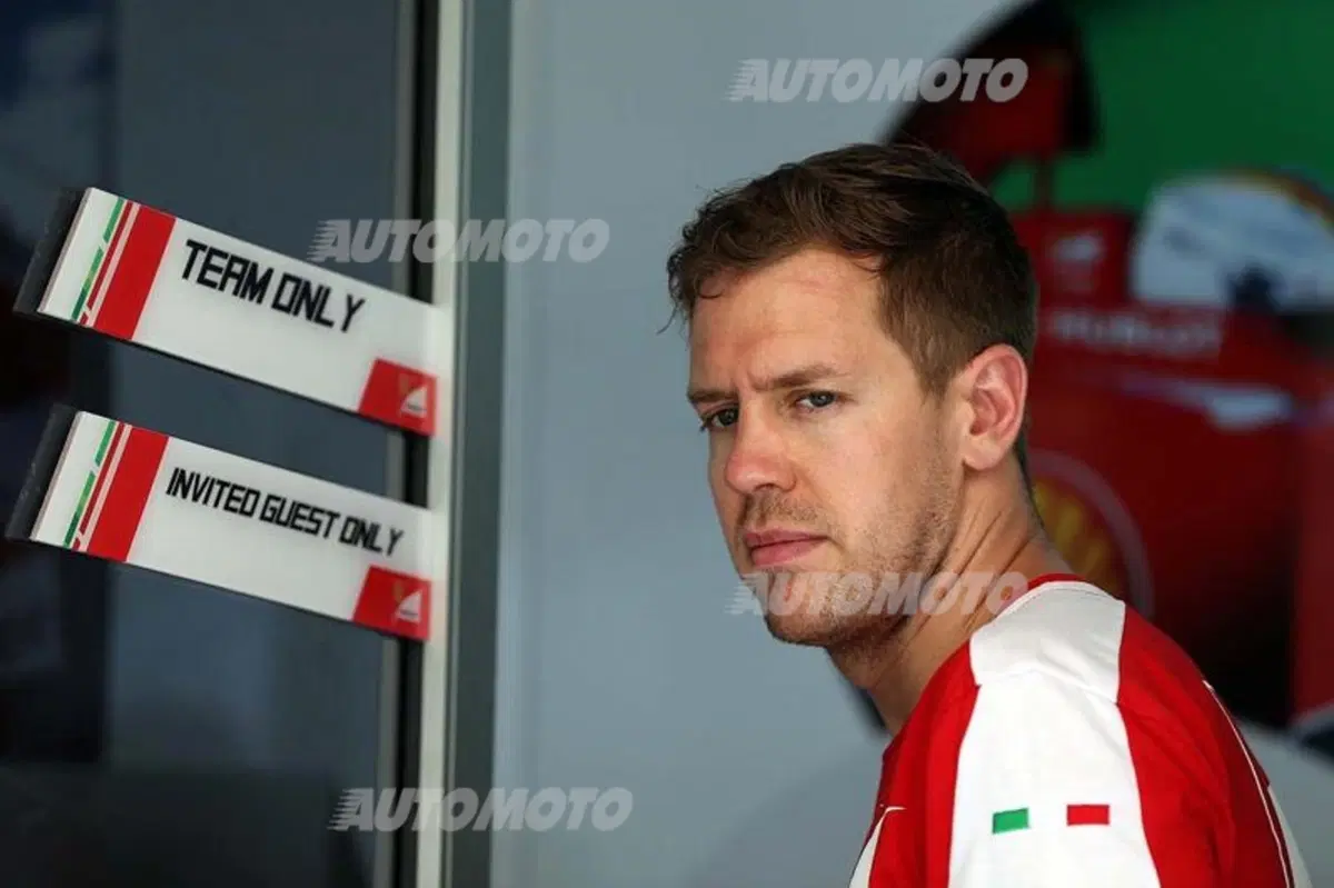 F1 Malesia 2015, Libere 2: Hamilton è il più veloce, ma dietro c'è Raikkonen (18)
