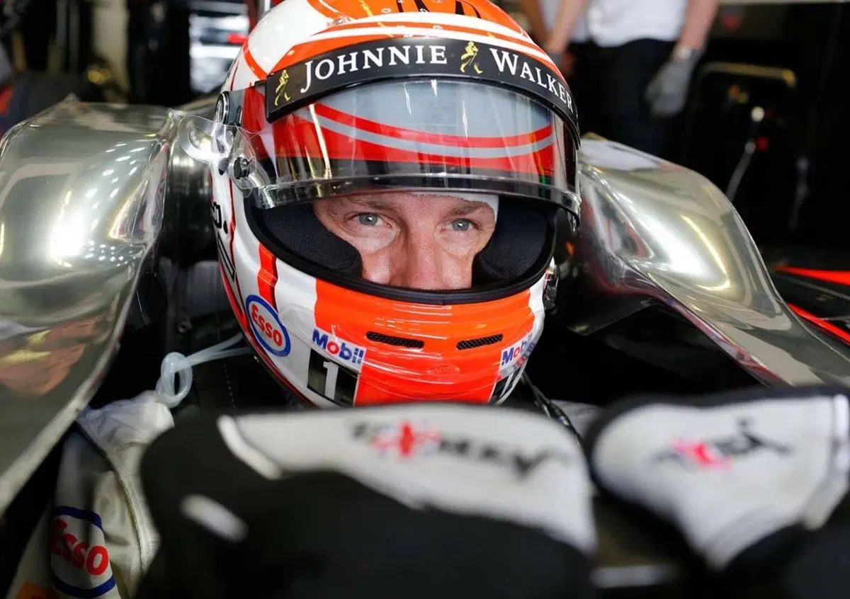 F1, Button: &laquo;Sterzo indurito? Mai visto nulla del genere&raquo;. E' giallo sulla Mclaren