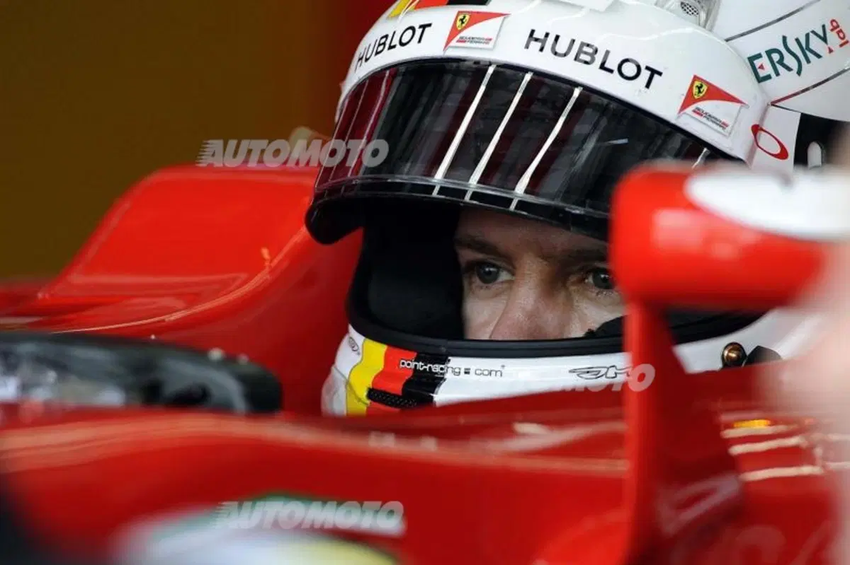 Formula 1 Malesia 2015: Hamilton agguanta la pole, ma Vettel è secondo! (24)