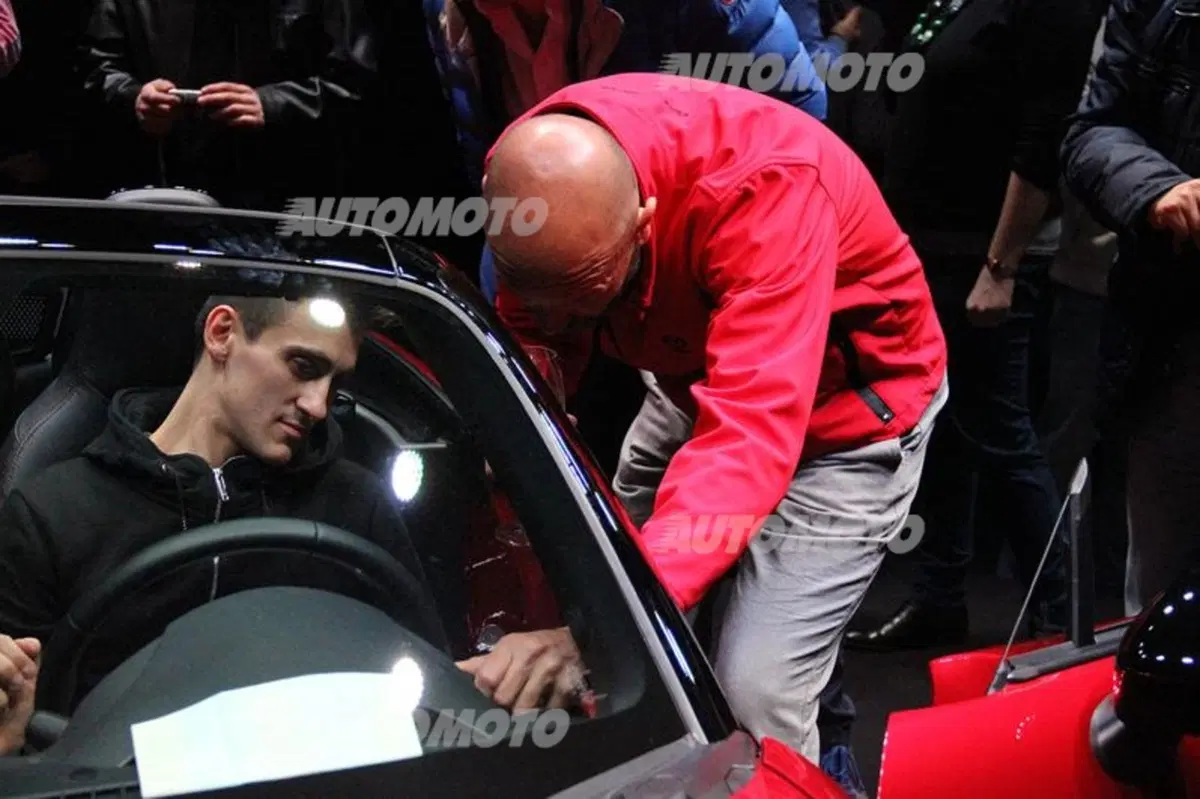 Nuova Mazda MX-5? Per scoprirla in Italia ci vuole... naso! (35)