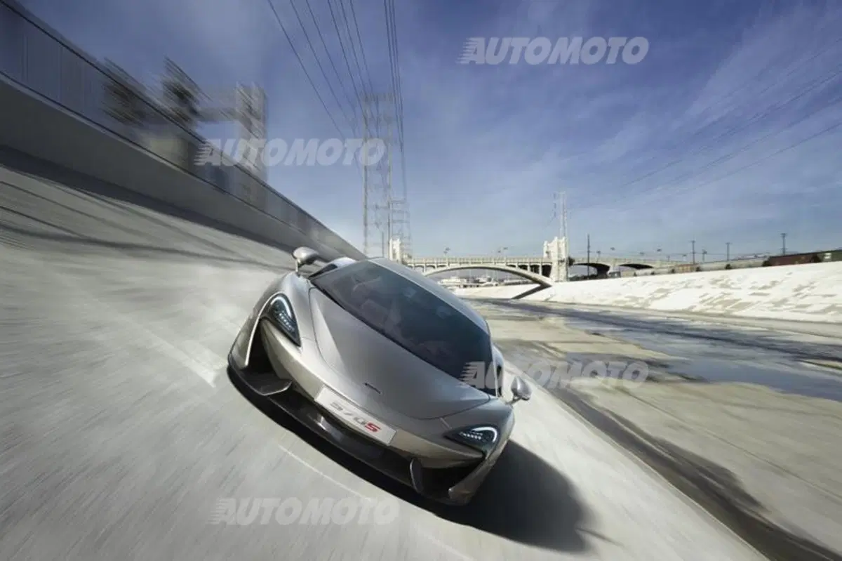 McLaren 570S: ecco la Sports Series. Tutti i dettagli dell'anti-911 (5)