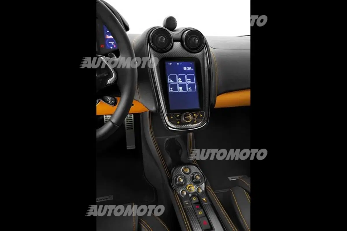 McLaren 570S: ecco la Sports Series. Tutti i dettagli dell'anti-911 (17)