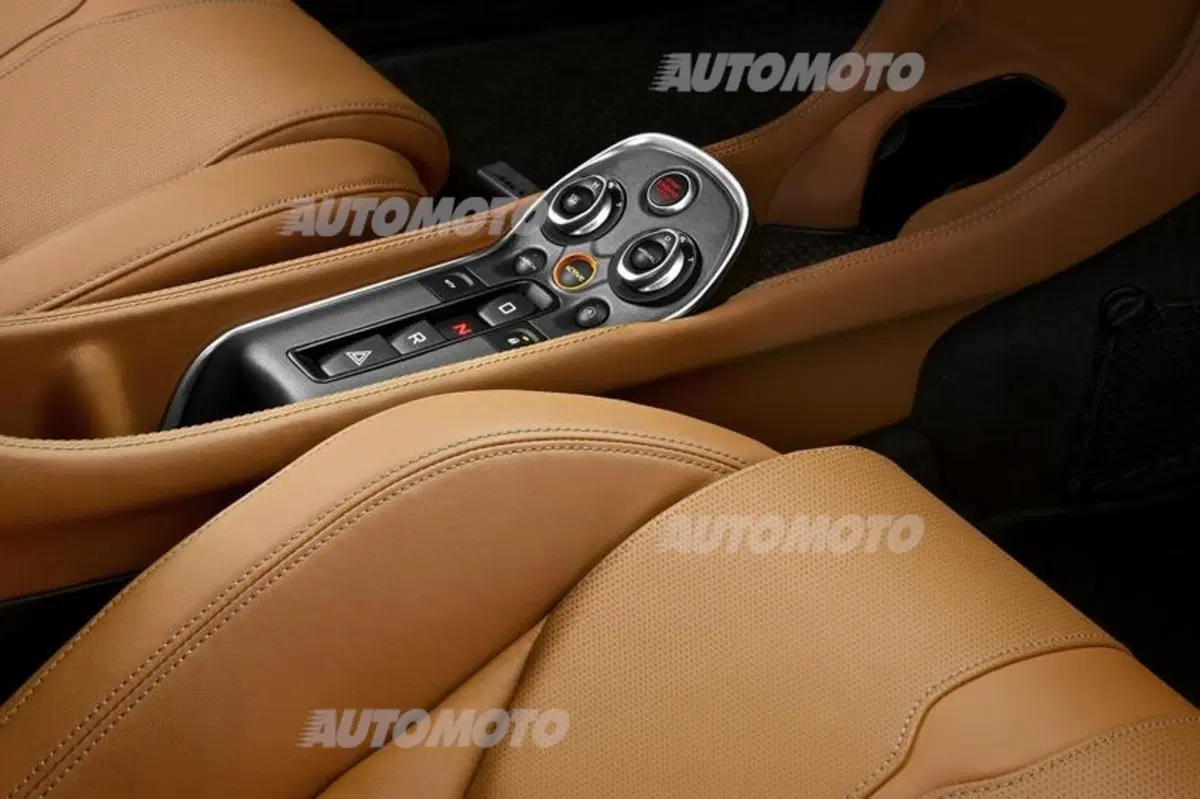 McLaren 570S: ecco la Sports Series. Tutti i dettagli dell'anti-911 (21)