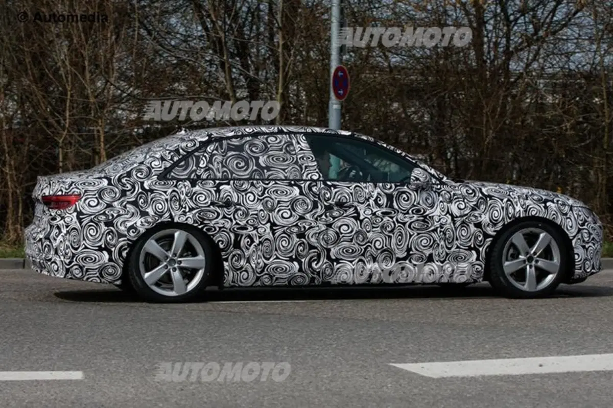 Nuova Audi A4: i fari anteriori hanno gli spigoli vivi (2)