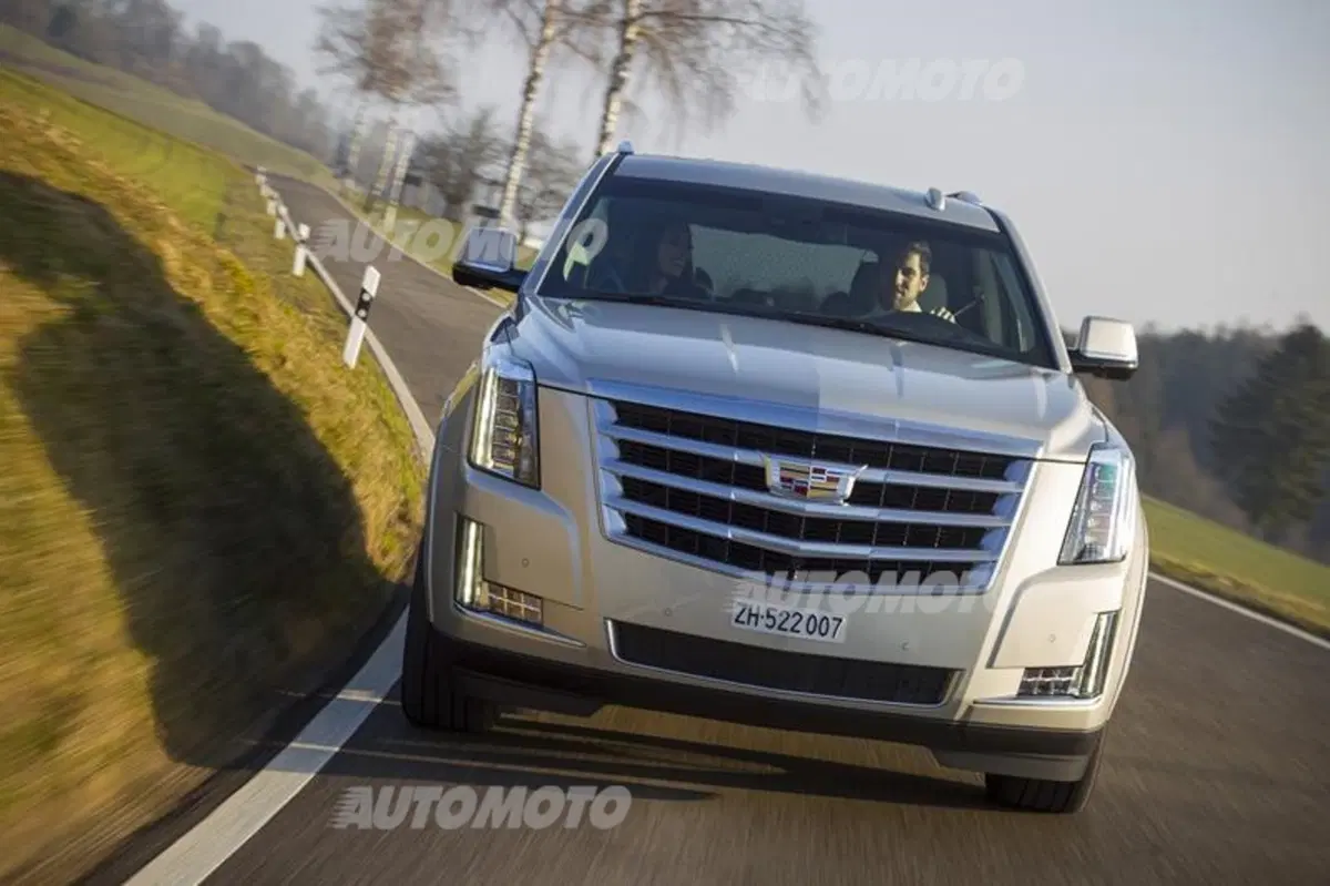 Nuova Cadillac Escalade (10)