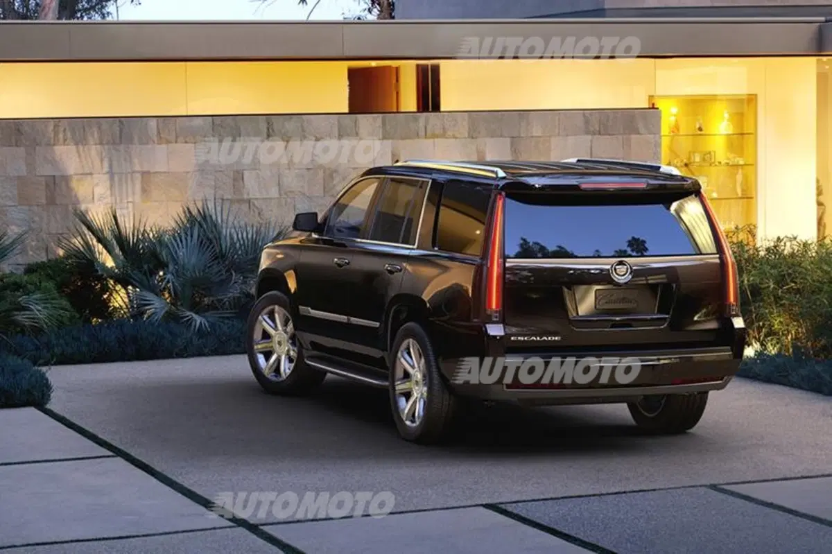 Nuova Cadillac Escalade (13)