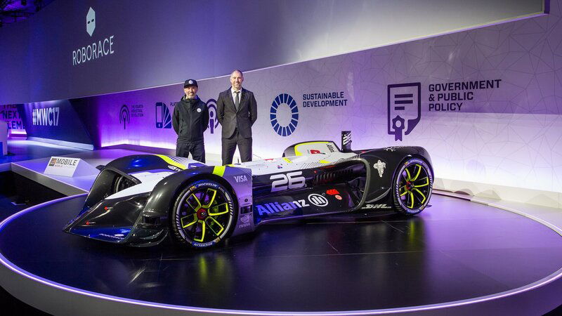 Roborace, ecco la vettura da corsa a guida autonoma