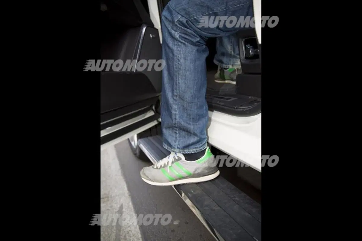 Nuova Cadillac Escalade (46)