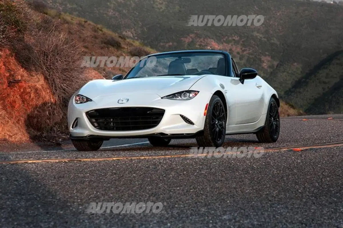 Nuova Mazda MX-5: si parte con le edizioni limitate, ecco la Miata Club (8)