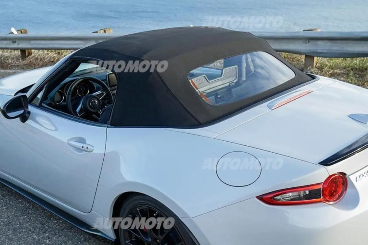 Nuova Mazda MX-5: si parte con le edizioni limitate, ecco la Miata Club (22)