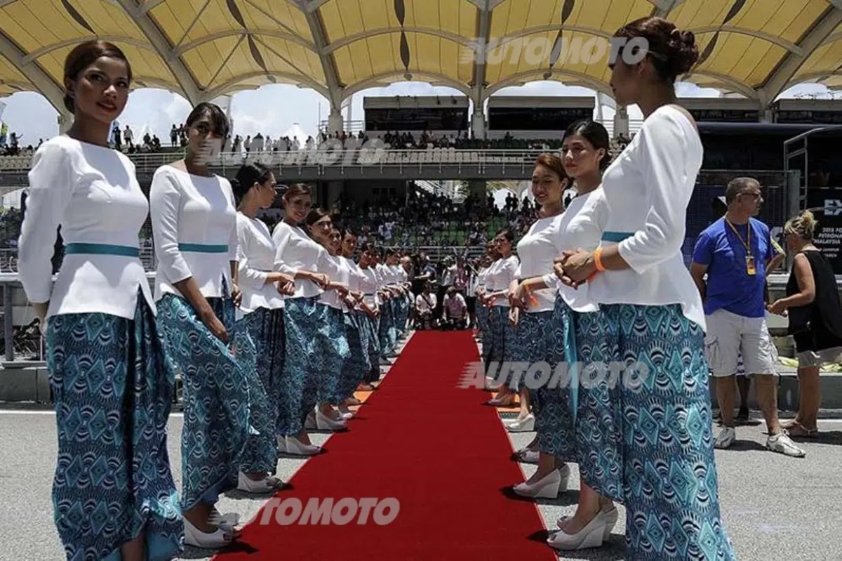 Formula 1 Malesia 2015: le foto più belle di Sepang (9)
