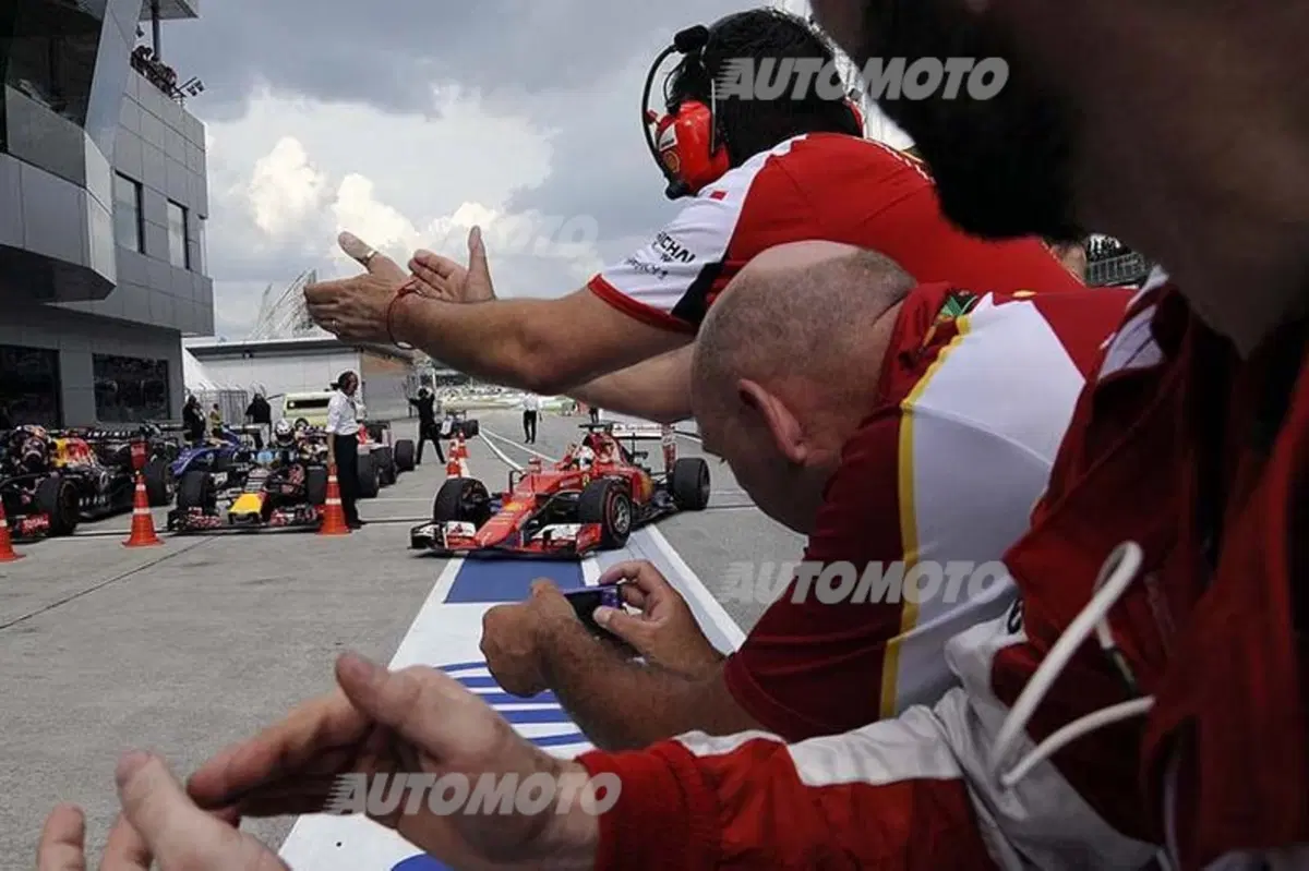 Formula 1 Malesia 2015: le foto più belle di Sepang (11)
