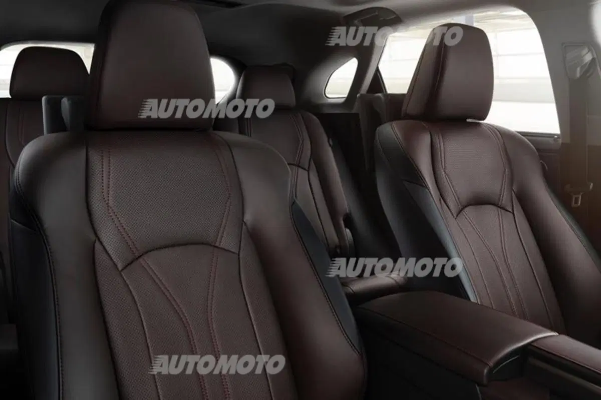 Nuova Lexus RX: design sempre più tagliente e futuristico (26)