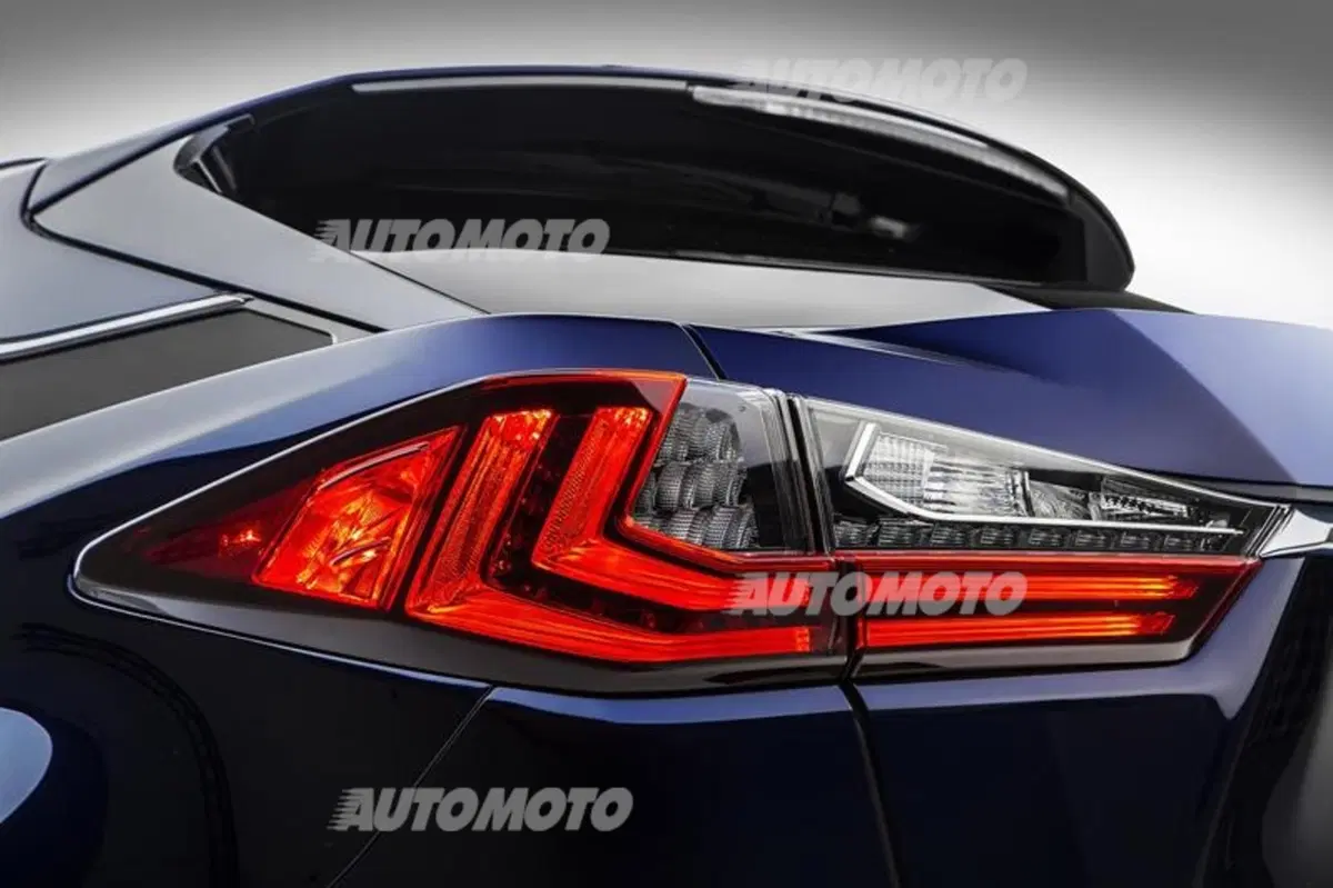 Nuova Lexus RX: design sempre più tagliente e futuristico (40)