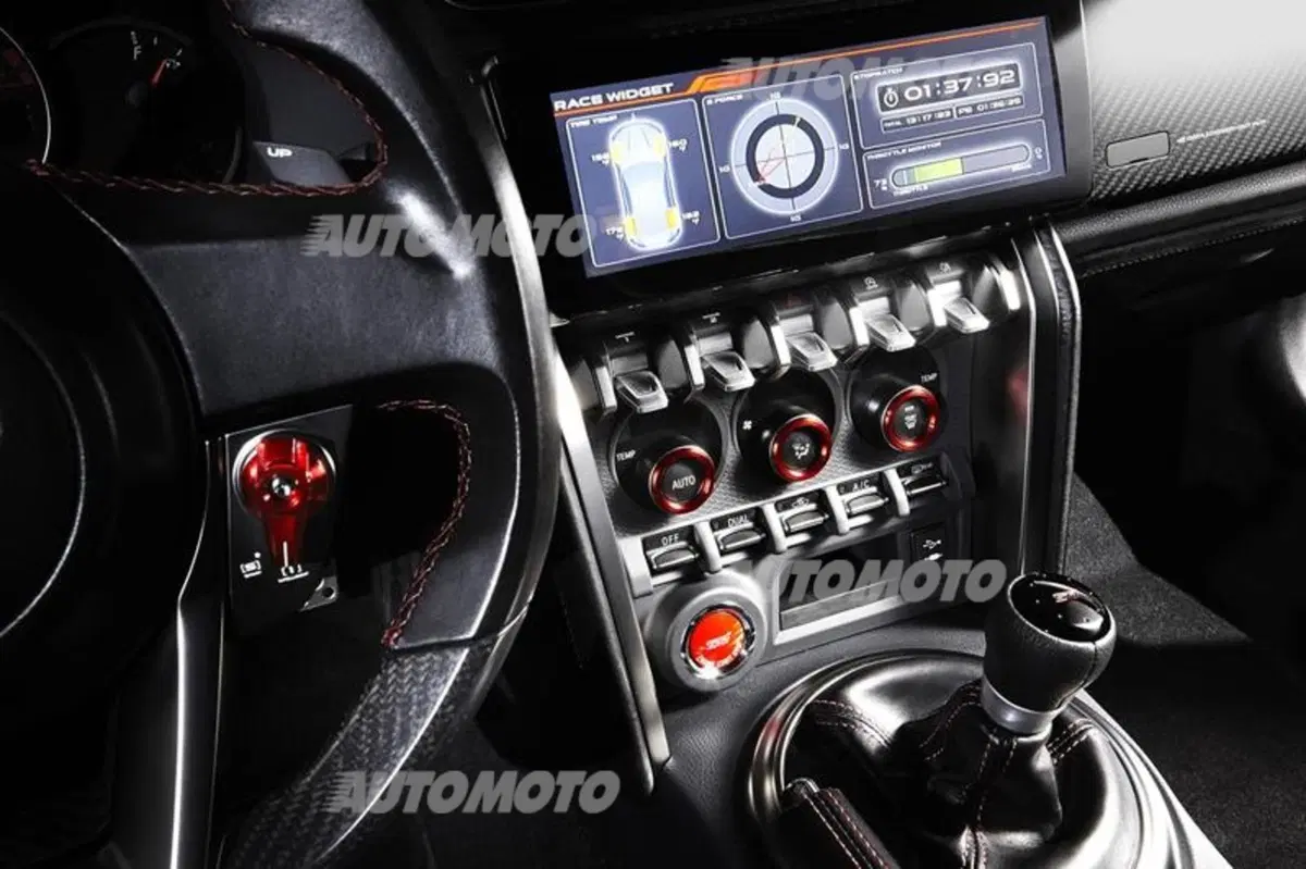 Subaru STi Performance Concept: mette il turbo, ma nel mondo dei sogni (8)