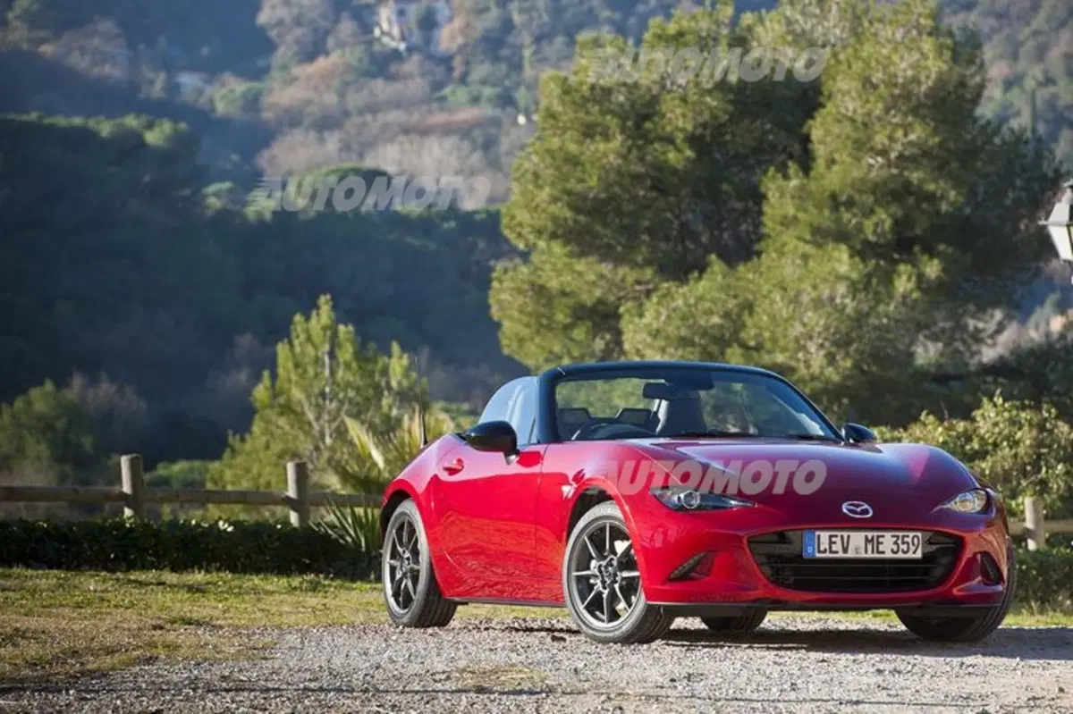Nuova Mazda MX-5: costa ancora meno! Prezzi (per l'Italia!) e scheda tecnica (7)