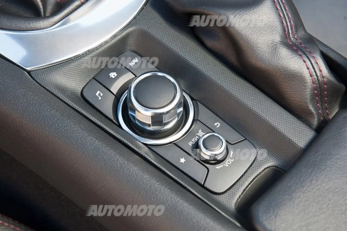 Nuova Mazda MX-5: costa ancora meno! Prezzi (per l'Italia!) e scheda tecnica (33)