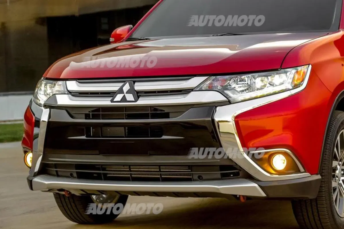 Mitsubishi Outlander restyling: gioca a fare il raffinato (25)