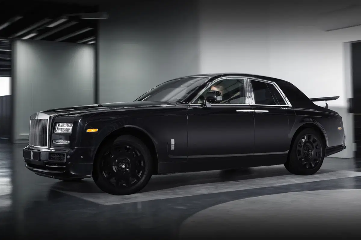 Rolls-Royce: sotto a questo strano muletto si nasconde il futuro SUV (2)
