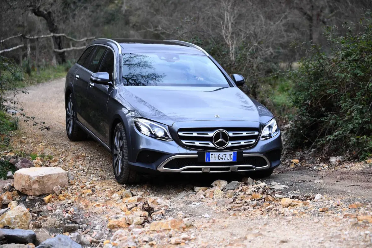 Mercedes Classe E All-Terrain: la SW senza limiti (16)