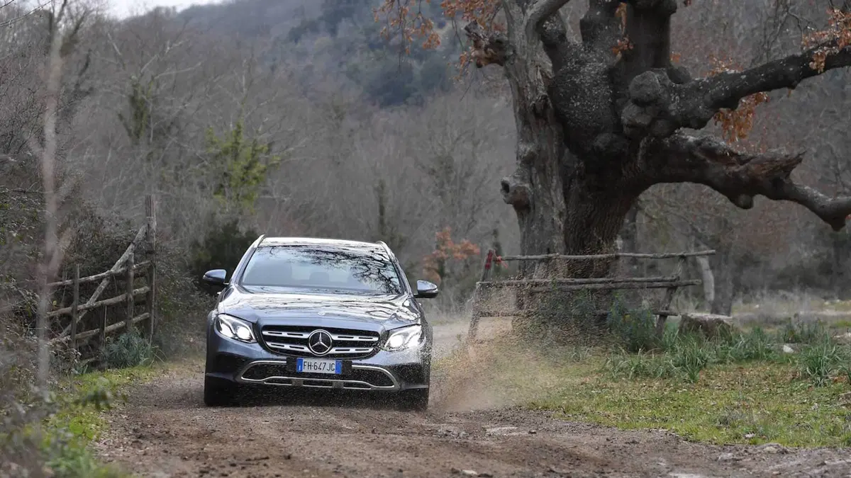Mercedes Classe E All-Terrain: la SW senza limiti (17)