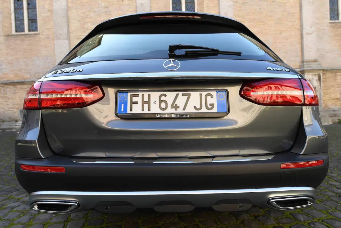 Mercedes Classe E All-Terrain: la SW senza limiti (20)