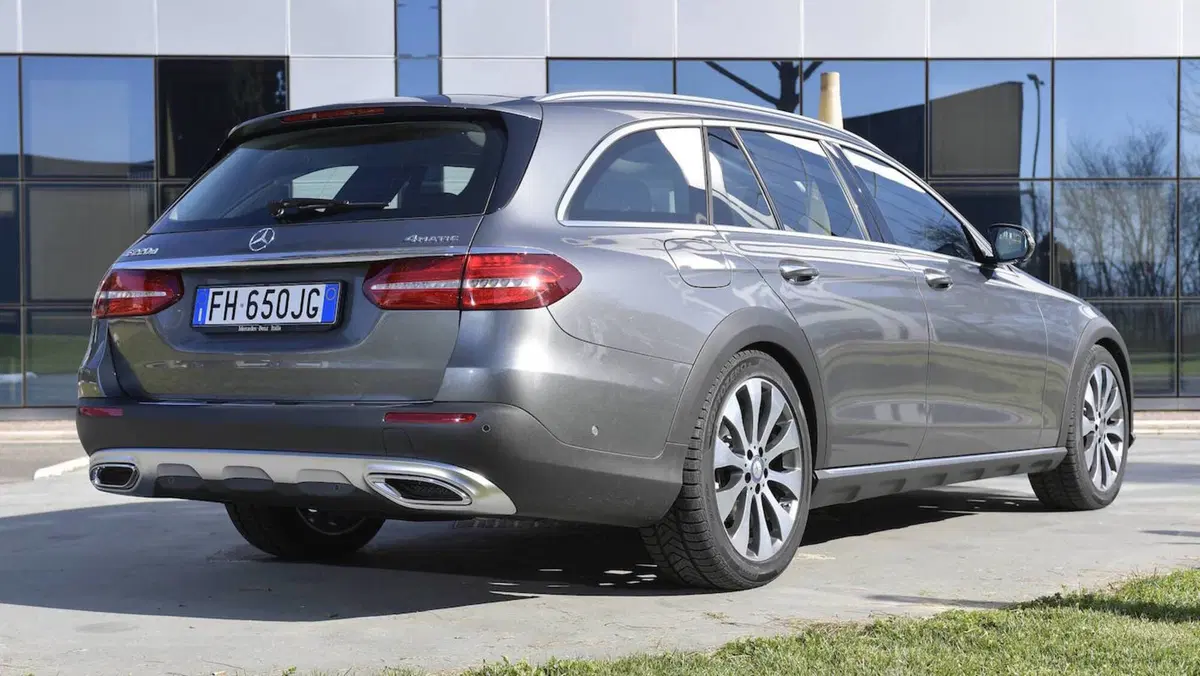 Mercedes Classe E All-Terrain: la SW senza limiti (30)