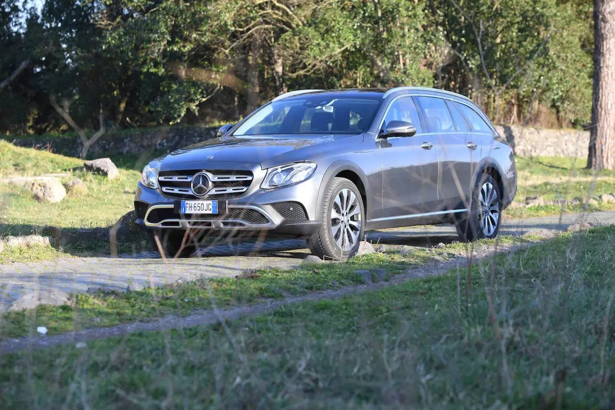 Mercedes Classe E All-Terrain: la SW senza limiti (38)