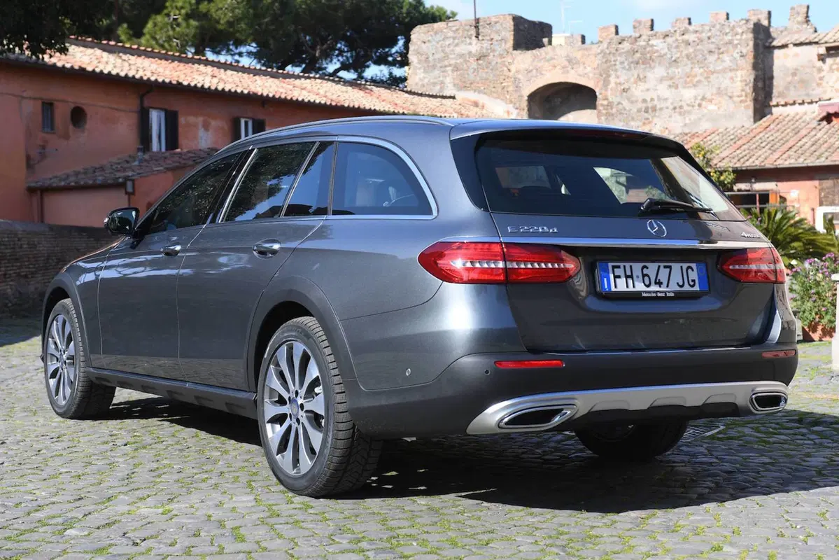 Mercedes Classe E All-Terrain: la SW senza limiti (40)