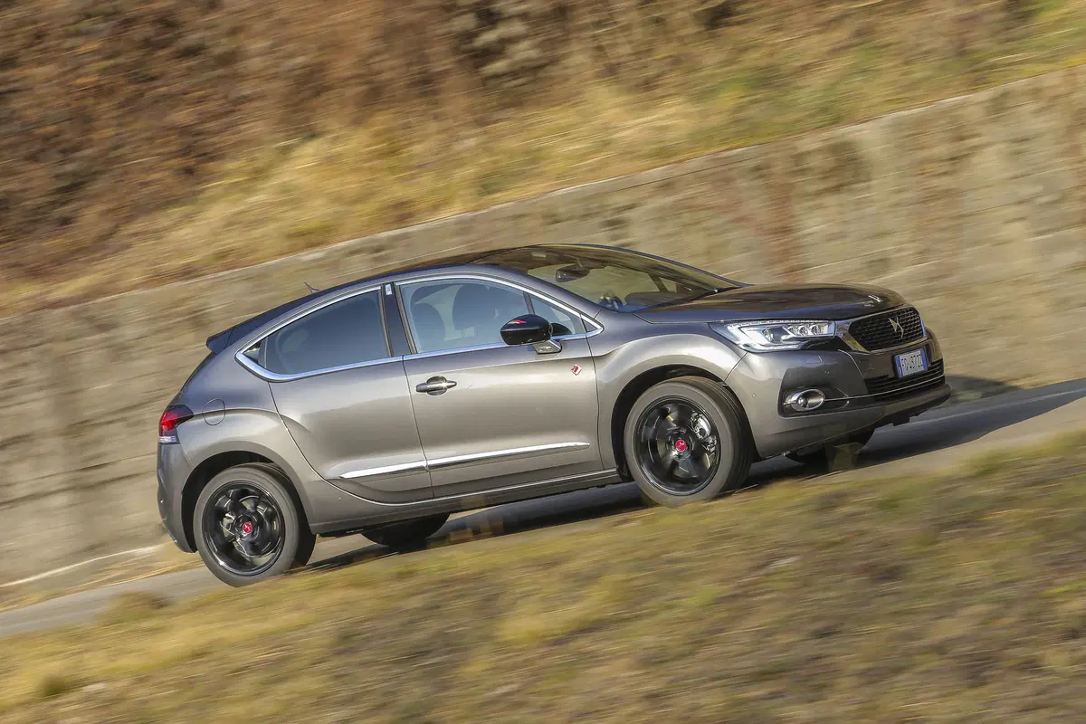 DS4 Performance Line [Video primo test] (8)