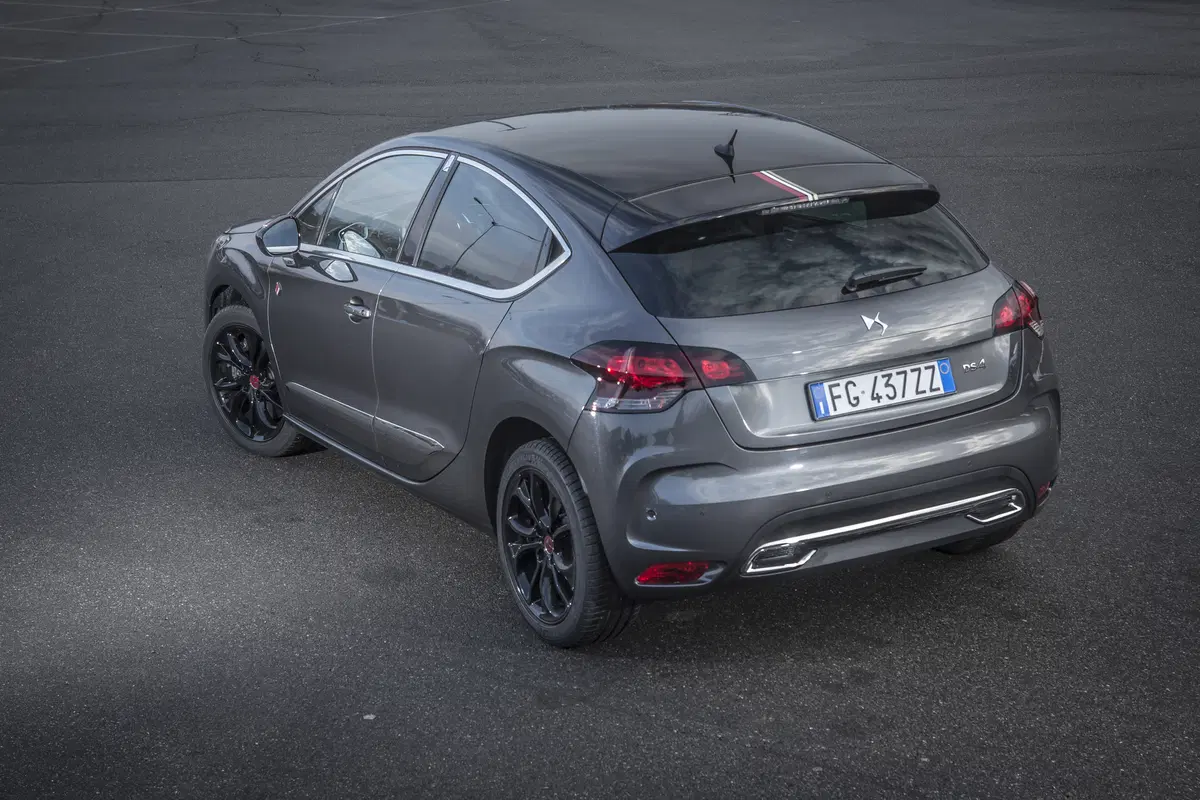 DS4 Performance Line [Video primo test] (21)