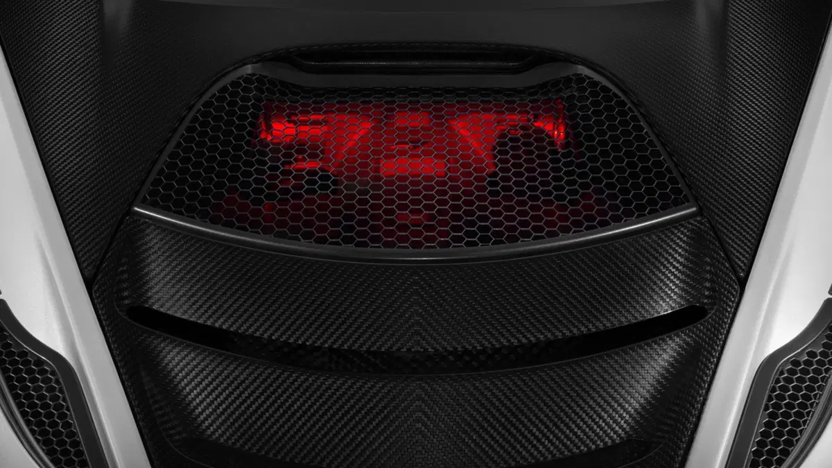 McLaren 720S, ecco la prima immagine ufficiale (4)