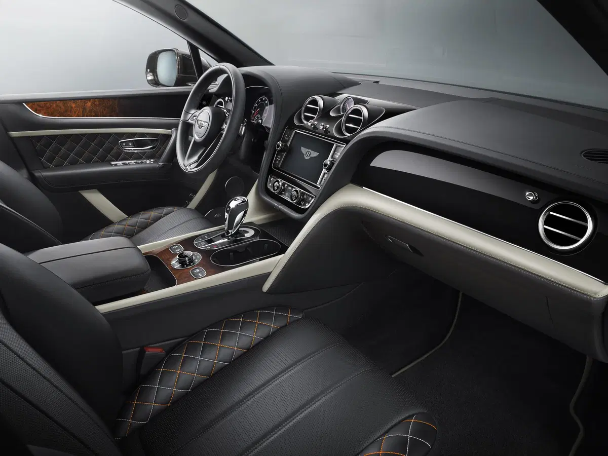 Bentley Bentayga Mulliner, più lusso di così... (4)