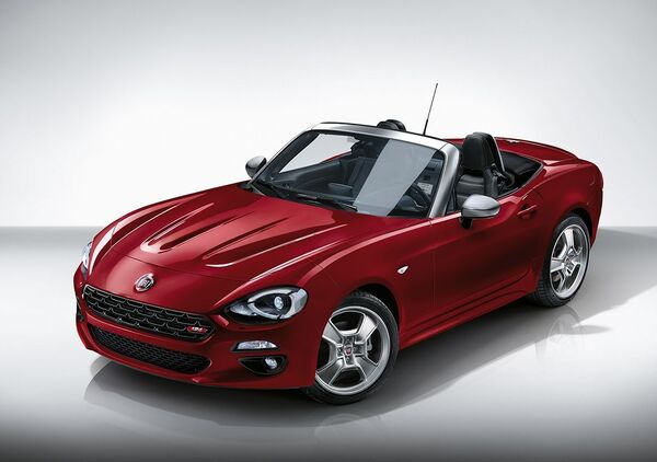 Fiat 124 Spider Europa, nel segno di Pininfarina al Salone di Ginevra 2017