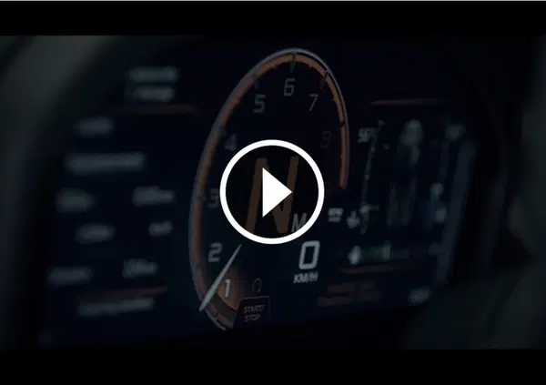 McLaren Super Series, uno sguardo all'abitacolo [Video]