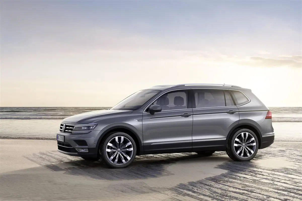 Volkswagen Tiguan Allspace, la Tiguan più spaziosa (8)