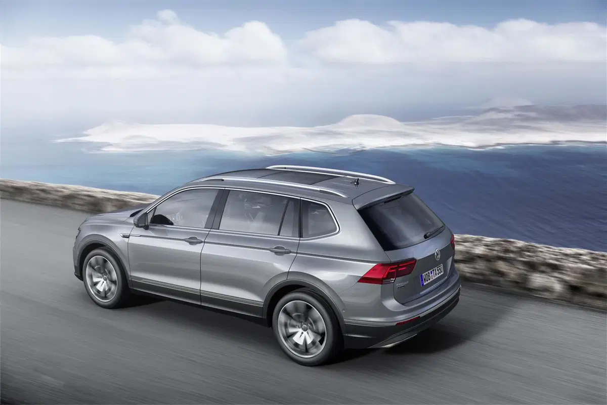 Volkswagen Tiguan Allspace, la Tiguan più spaziosa (11)