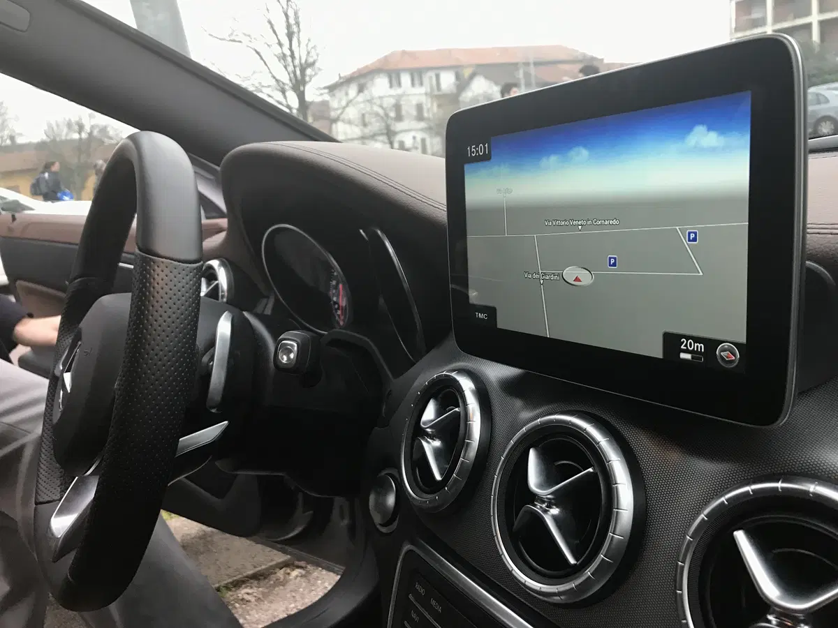 Mercedes CLA Shootingbrake, un'auto alla sìSettimana della Moda (5)