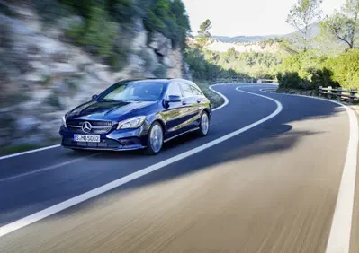Mercedes CLA Shooting Brake, un'auto alla Settimana della Moda