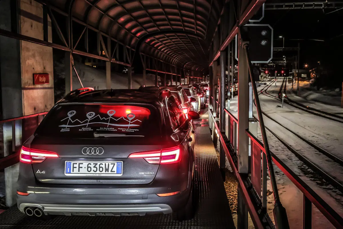 Audi 20quattro ore delle Alpi: gara endurance con l'Audi A4 Allroad quattro  (5)